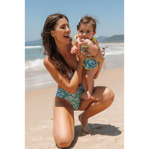Maio Infantil de Praia Feminino com Babadinhos na Estampa Limões