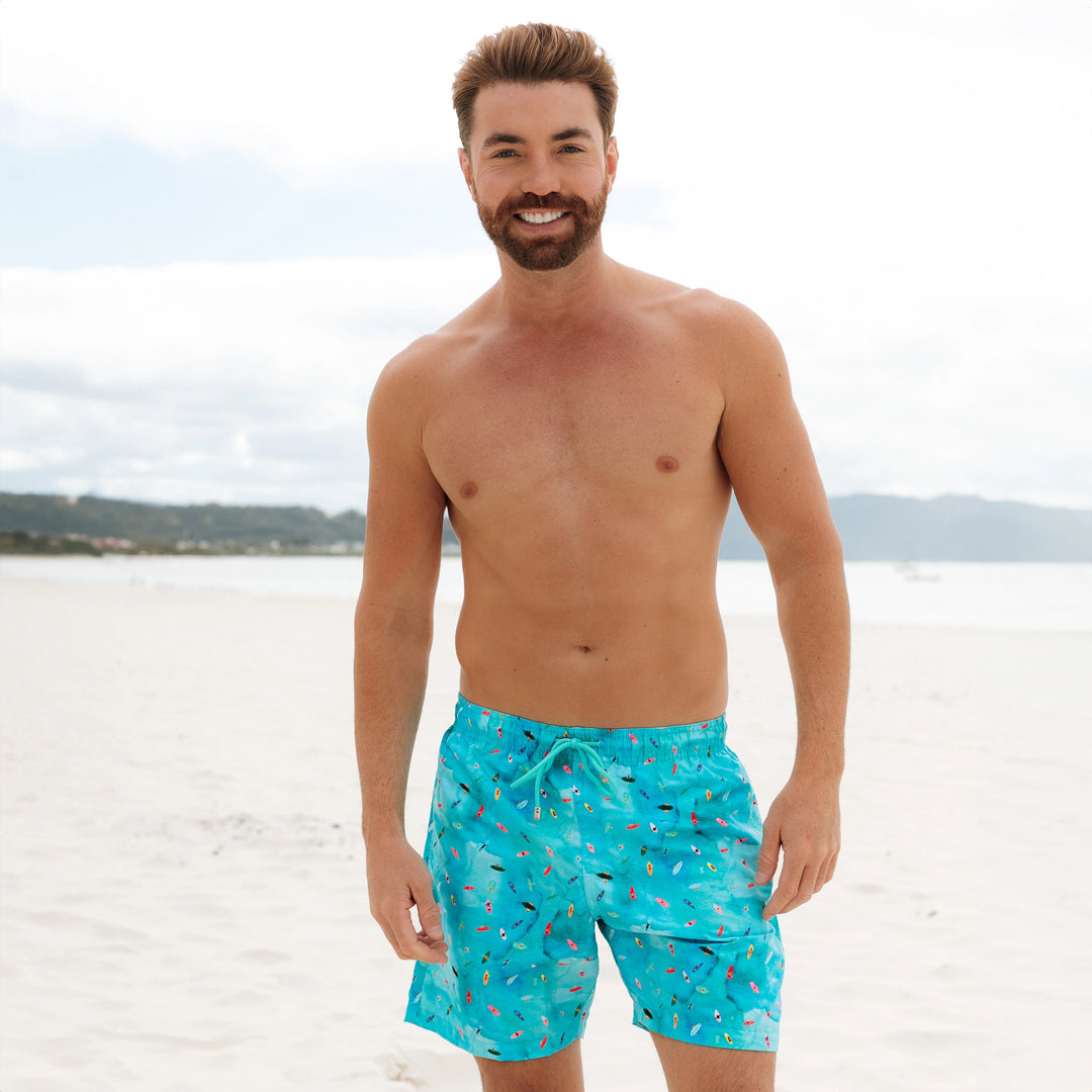 Bermudas Shorts de Praia Masculino com look tal pai tal filho e família toda combinando da Lili Sampedro