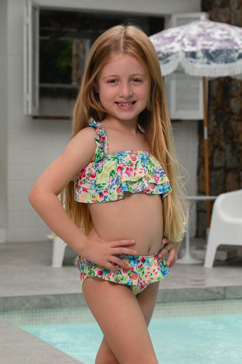 Biquininho infantil com babadinhos em estampa floral da Lili Sampedro