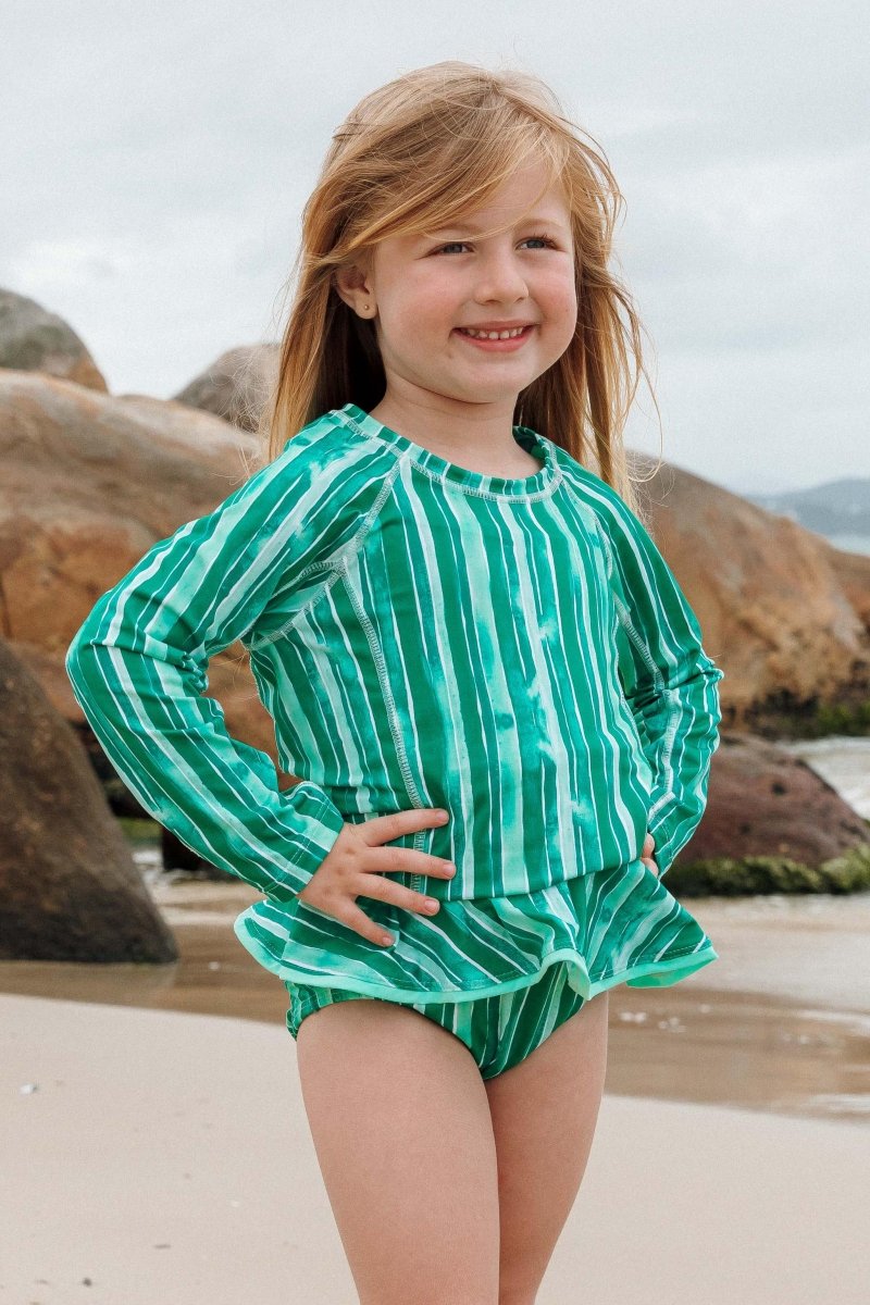 Camiseta Infantil Proteção UV Listras Verdes - Lili Sampedro