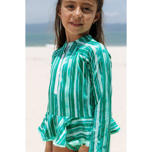 Moda Praia Kids, Maiô Infantil Feminino, Com Proteção e Estampa Combinando para a Família Toda. Na Cores Tropicais, Estampa Listras Verdes, da Lili Sampedro.