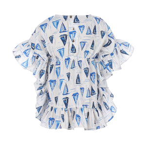 Saída de praia infantil, na estampa barcos, da colecao Collab Nautica com a Lili Sampedro