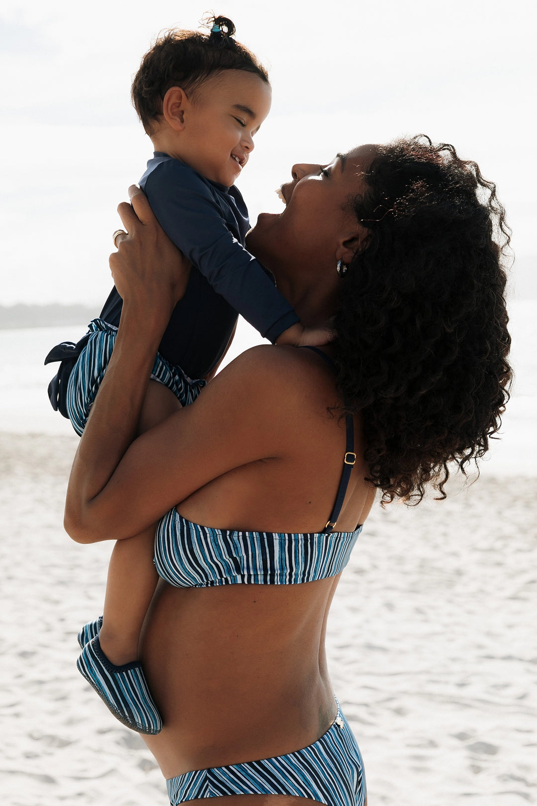 Tapa Fralda Serena Listras Azul Marinho