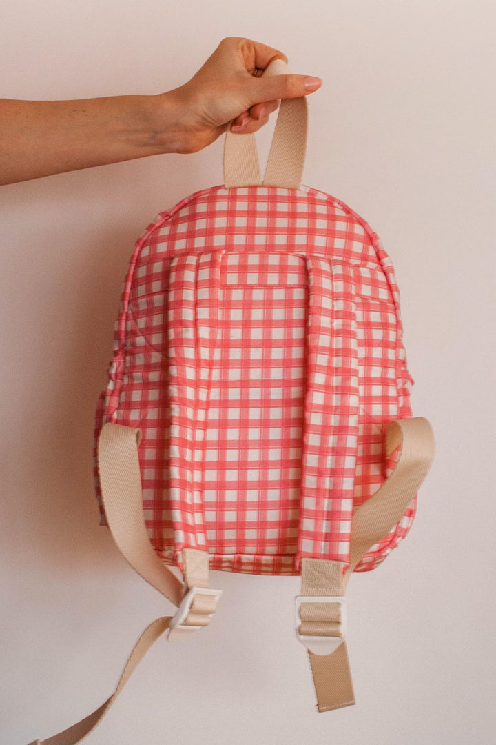 Mochila de escola com alças regulaveis na estampa Vichy Rosa da Lili