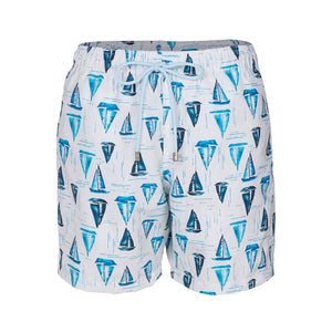 Short Adulto Masculino de Praia na Estampa Barcos Off White da Collab Nautica da Lili Sampedro e Charada Conceito