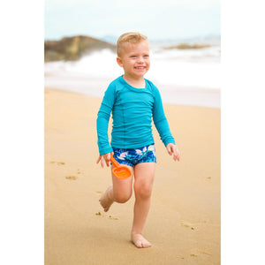 Camiseta Infantil com Proteção UV de Praia Liso Verde Unisex da Lili Sampedro