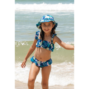 Chapéuzinho Infantil de Praia de Lycra com Protecao UV, na Estampa Tartaruga Azul da Lili Sampedro com Look combinando com a Mae