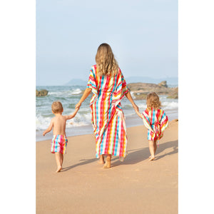 Saidinha Infantil Feminina de Praia na Estampa Xadrez da Collab da Charada Conceito com a Lili Sampedro
