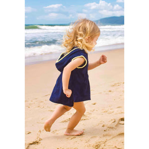 Roupao Infantil para Praia Atoalhado na cor Azul Marinho com detalhes em Amarelo da Lili Sampedro Moda Praia Infantil para idades de 1 a 8 anos