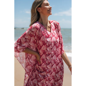 Saída de Praia Kaftan da Lili Sampedro na Estampa Cacao Rosa, Moda Praia Brasileira, Modelo Kimono Longo
