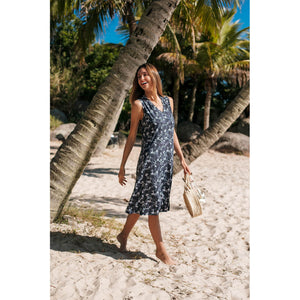 Saída de Praia de Fluity, vestido Midi, Estampado Plantas Preto e Branco da Lili Sampedro Moda Praia Beachwear
